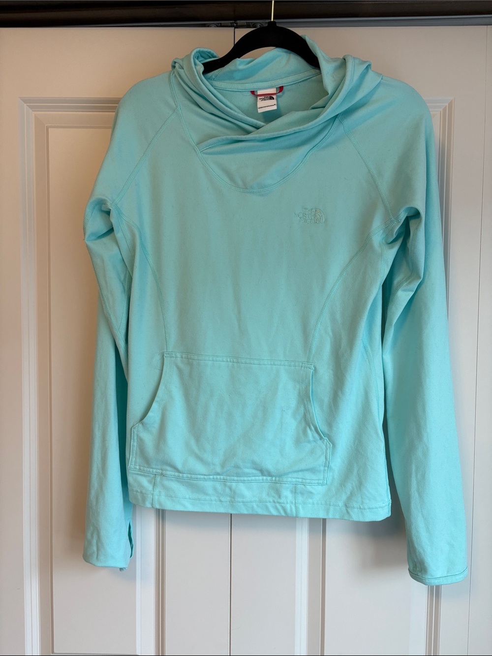 The North Face Women’s Light Aqua Pullover Hoodie